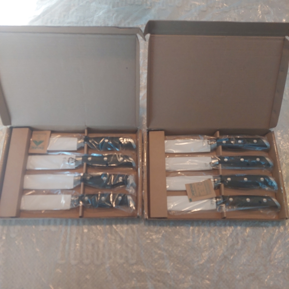 NEW! Quince- German Stainless Steel Steak Knife Set Of 8! (Z6)